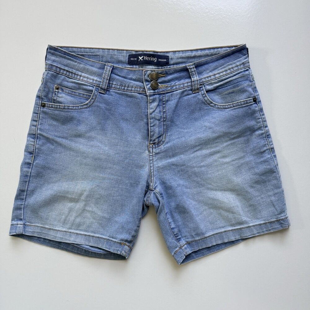 Hering Women’s Denim Shorts Size 10 Light Wash Soft Casual Coastal Everyday Fit